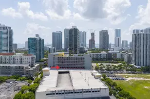 90 NE 32nd St, Miami, FL 33137 - Photo 63
