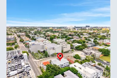635 SW 7th Ct #APT 4, Miami, FL 33130 - Photo 9
