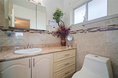 1645 NE 169th St, North Miami Beach, FL 33162 - Photo 21
