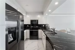 100 Bayview Dr, Sunny Isles Beach, FL 33160 - Photo 9