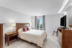 100 Bayview Dr, Sunny Isles Beach, FL 33160 - Photo 15