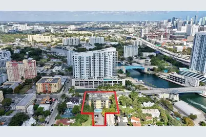 453 SW 2nd St #301C, Miami, FL 33130 - Photo 13