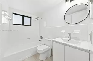 635 SW 7th Ct, Miami, FL 33130 - Photo 27