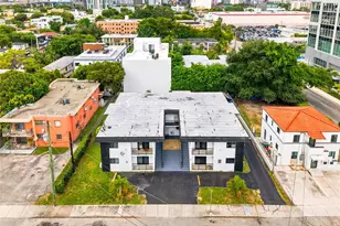 635 SW 7th Ct, Miami, FL 33130 - Photo 1