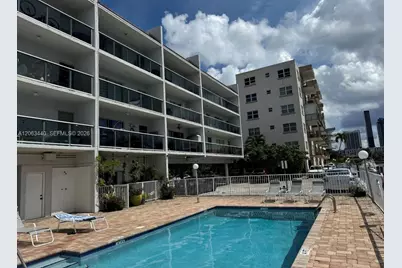 3868 NE 169th St #402, North Miami Beach, FL 33160 - Photo 9