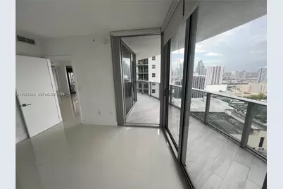 488 NE 18th St #3000, Miami, FL 33132 - Photo 7