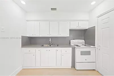 1172 NW 64th St #1172, Miami, FL 33150 - Photo 21