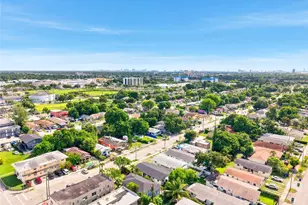 1172 NW 64th St, Miami, FL 33150 - Photo 13