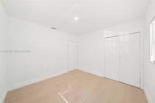1172 NW 64th St, Miami, FL 33150 - Photo 23