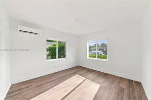 6920 NW 6th Ct, Miami, FL 33150 - Photo 17