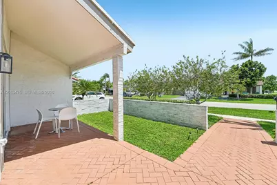 16791 Royal Poinciana Dr, Weston, FL 33326 - Photo 7