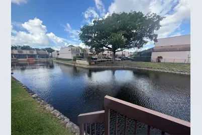 1172 NW 122nd Ter, Pembroke Pines, FL 33026 - Photo 21