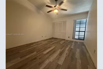1172 NW 122nd Ter, Pembroke Pines, FL 33026 - Photo 9