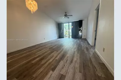 1172 NW 122nd Ter, Pembroke Pines, FL 33026 - Photo 5