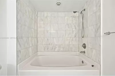 601 NE 36th St #2308, Miami, FL 33137 - Photo 25