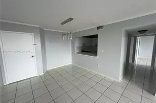 8231 NW 8th St, Miami, FL 33126 - Photo 17