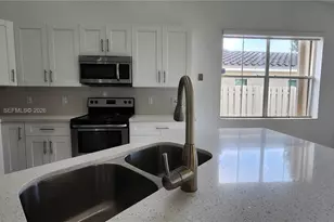 924 Falling Water Rd, Weston, FL 33326 - Photo 7
