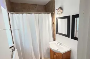 1529 Bayview Dr, Fort Lauderdale, FL 33304 - Photo 29