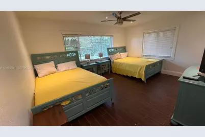 1529 Bayview Dr, Fort Lauderdale, FL 33304 - Photo 33