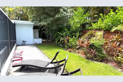 1529 Bayview Dr, Fort Lauderdale, FL 33304 - Photo 15