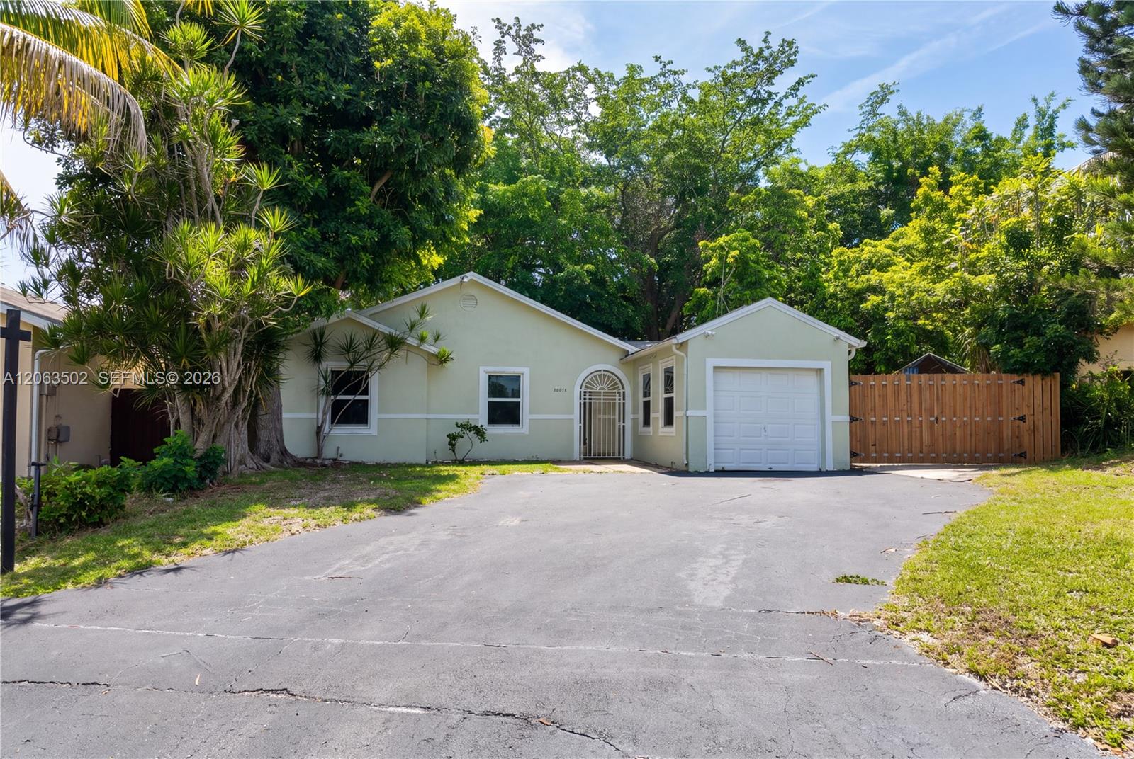 25039 SW 127th Pl - 25039 SW 127th Pl, Homestead, FL 33032 Luxury Property | Jose Angel Pina