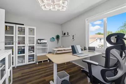 347 Fairmont Rd, Weston, FL 33326 - Photo 21