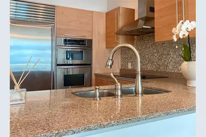 218 SE 14th St #2004, Miami, FL 33131 - Photo 15