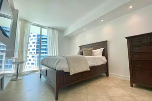 218 SE 14th St, Miami, FL 33131 - Photo 21