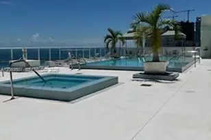 218 SE 14th St, Miami, FL 33131 - Photo 35