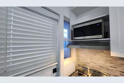 300 74th St #14, Miami Beach, FL 33141 - Photo 5