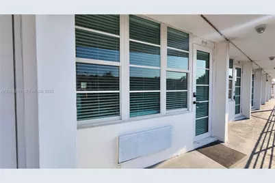 300 74th St #14, Miami Beach, FL 33141 - Photo 23
