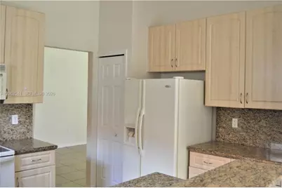 1855 NE 36th Ave #1855, Homestead, FL 33033 - Photo 9