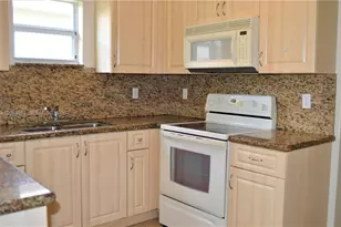 1855 NE 36th Ave, Homestead, FL 33033 - Photo 11