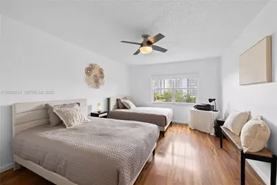 400 Diplomat Pkwy #704, Hallandale Beach, FL 33009 - Photo 11