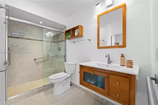 400 Diplomat Pkwy, Hallandale Beach, FL 33009 - Photo 5