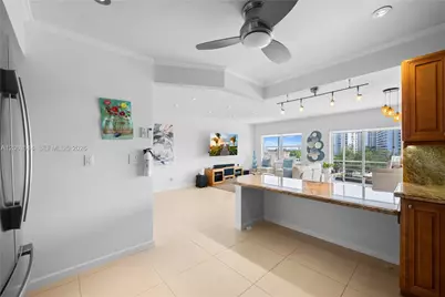 400 Diplomat Pkwy #704, Hallandale Beach, FL 33009 - Photo 19