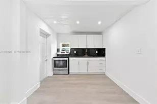 1968 NW 24th Ave, Miami, FL 33125 - Photo 11