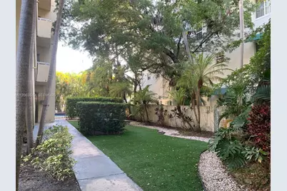 5839 SW 74th Ter #201, South Miami, FL 33143 - Photo 17