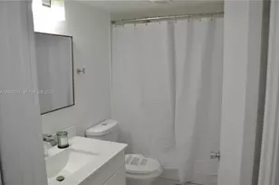 1351 SW 125th Ave, Pembroke Pines, FL 33027 - Photo 5