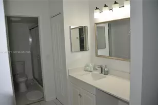 1351 SW 125th Ave, Pembroke Pines, FL 33027 - Photo 3