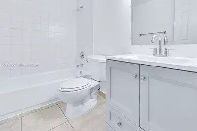 711 NE 2nd Ave #202, Fort Lauderdale, FL 33304 - Photo 9