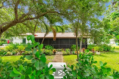 11201 NE 10th Ave #11203, Biscayne Park, FL 33161 - Photo 7