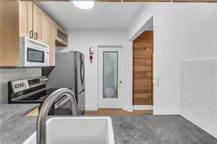 11201 NE 10th Ave, Biscayne Park, FL 33161 - Photo 13