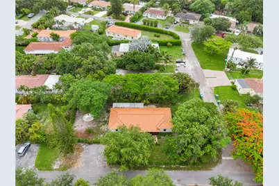 11201 NE 10th Ave #11203, Biscayne Park, FL 33161 - Photo 9