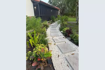 11201 NE 10th Ave #11203, Biscayne Park, FL 33161 - Photo 5