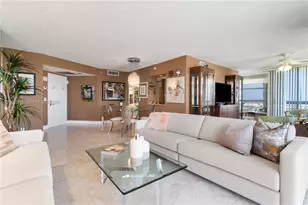 3500 Mystic Pointe Dr, Aventura, FL 33180 - Photo 5