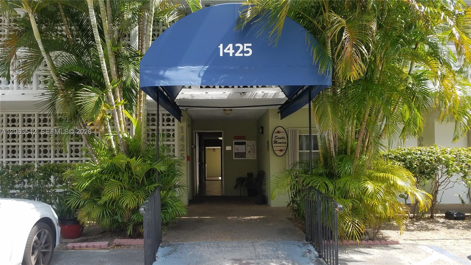 1425 Arthur St #216B - 1425 Arthur St #216B, Hollywood, FL 33020 Luxury Property | Jose Angel Pina