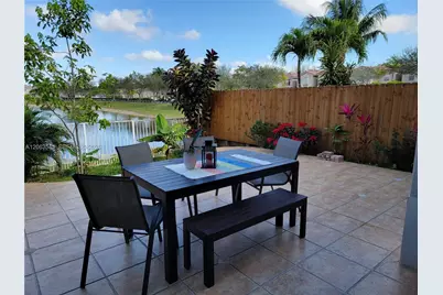 15375 SW 9th Way, Miami, FL 33194 - Photo 11