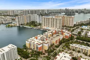 17100 N Bay Rd, Sunny Isles Beach, FL 33160 - Photo 19