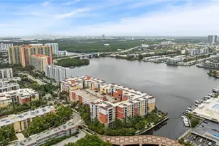 17100 N Bay Rd, Sunny Isles Beach, FL 33160 - Photo 23